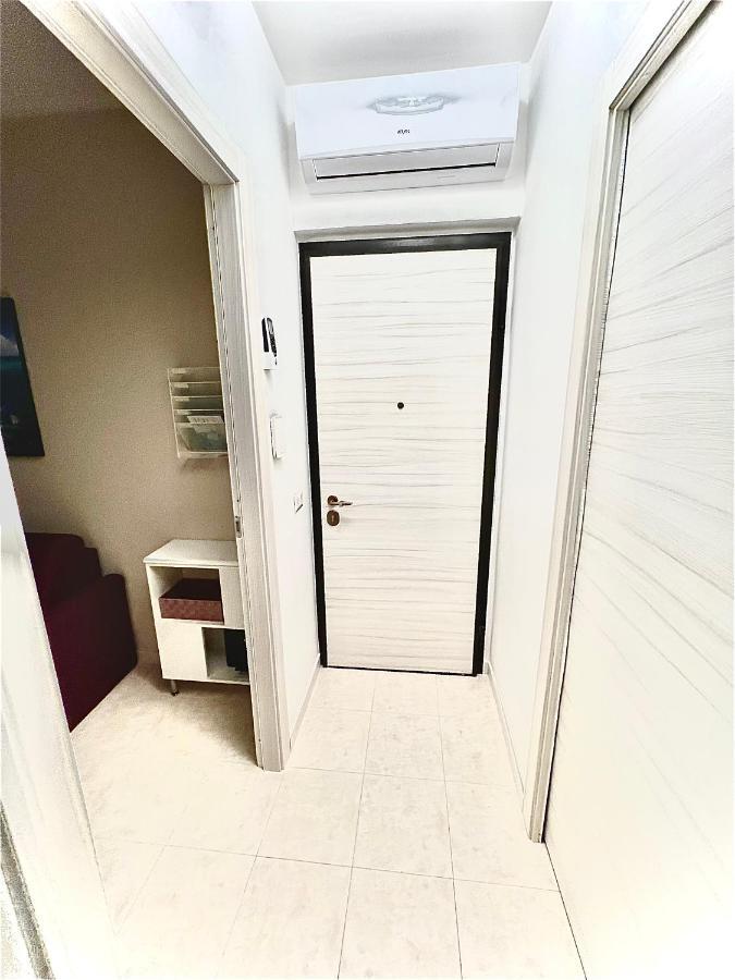 Petite Maison 西尔米奥奈 外观 照片